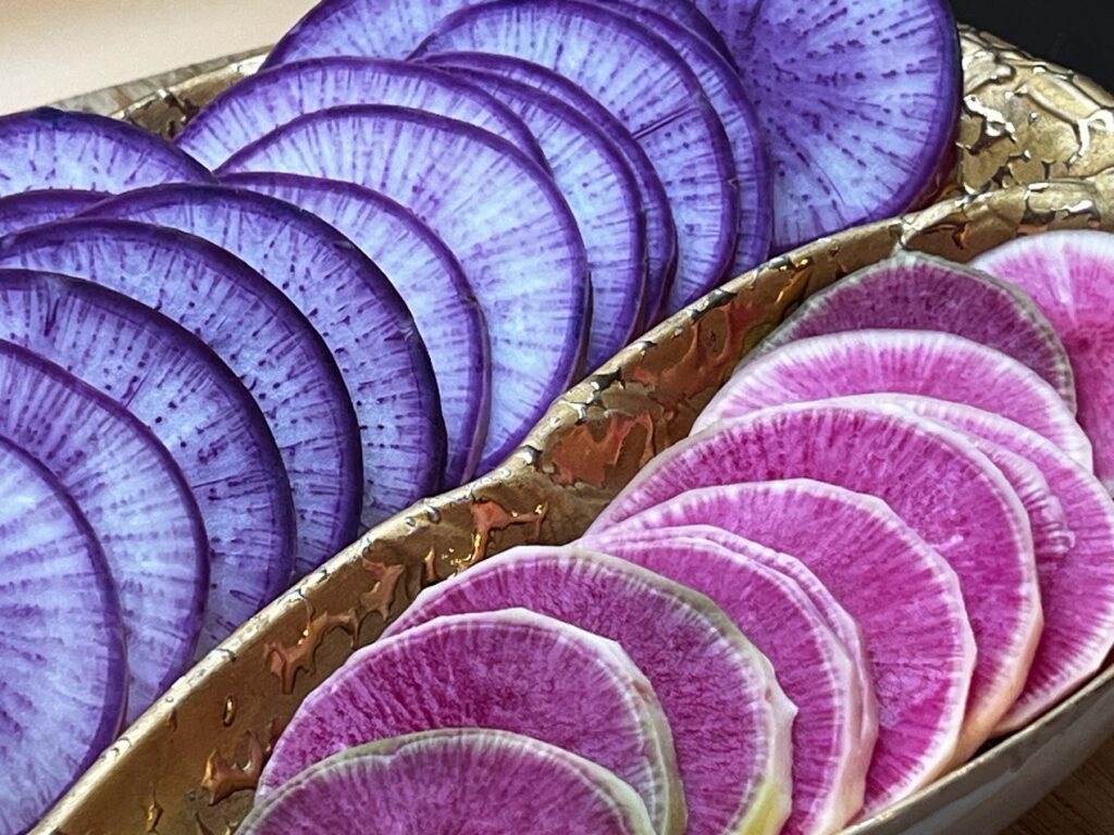 Picture of slices radishes on a plate